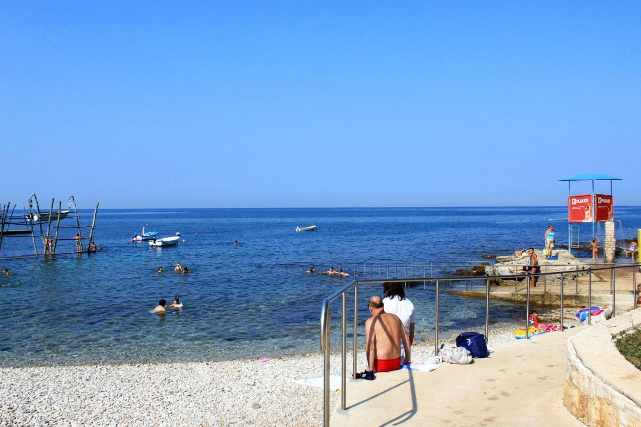 Family Friendly With A Swimming Pool Basanija, Umag - 3402