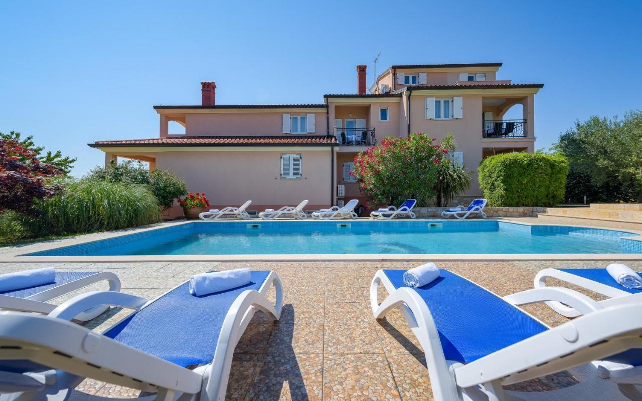 Apartment Family Friendly With A Swimming Pool Basanija, Umag - 3402 Savudrija