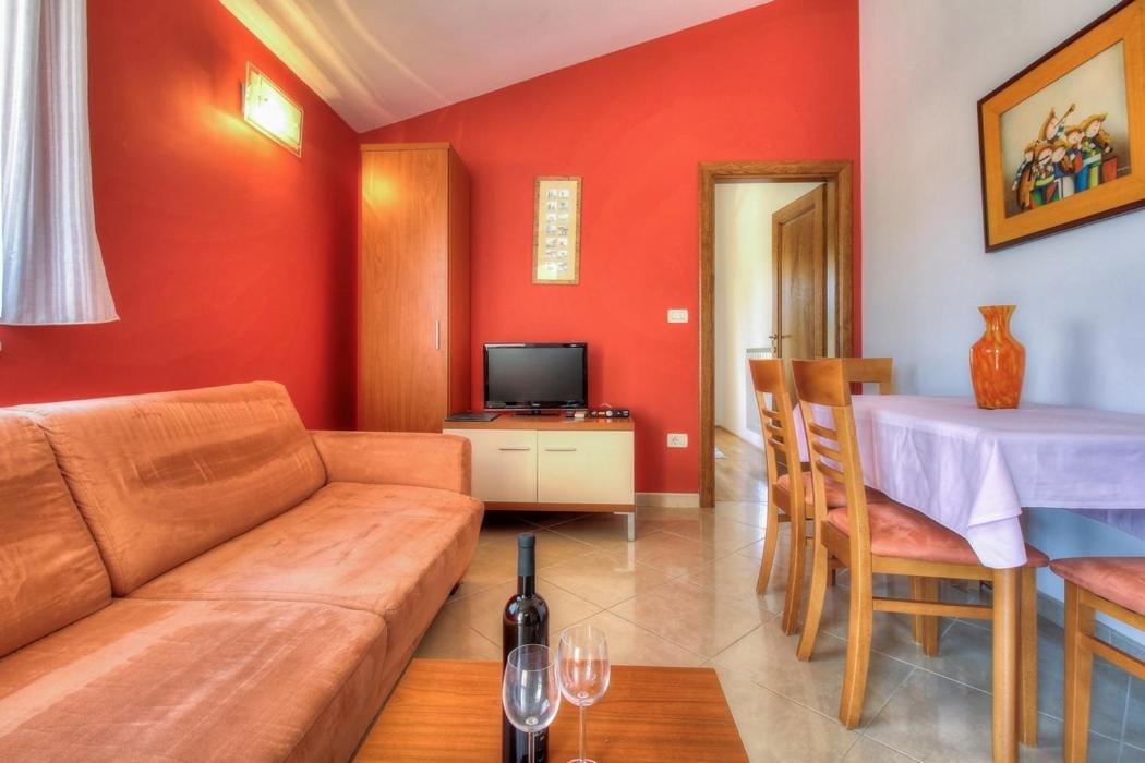 Family Friendly With A Swimming Pool Basanija, Umag - 3402 Apartment Savudrija