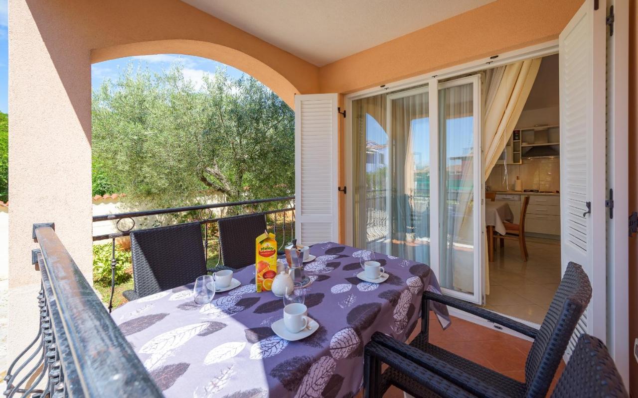 Family Friendly With A Swimming Pool Basanija, Umag - 3402 Savudrija