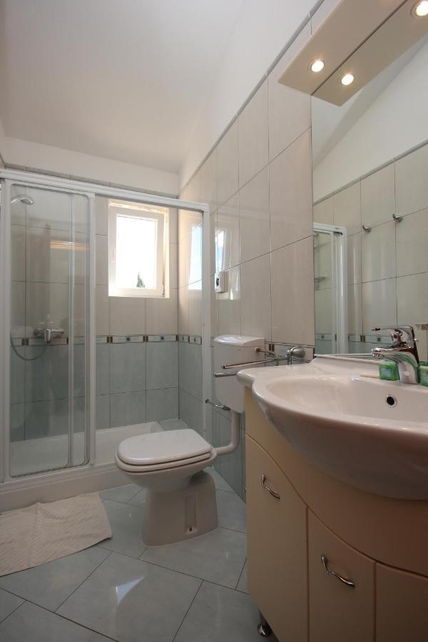 Apartment Family Friendly With A Swimming Pool Basanija, Umag - 3402 Savudrija