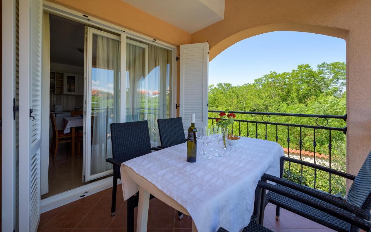 Family Friendly With A Swimming Pool Basanija, Umag - 3402 Apartment Savudrija