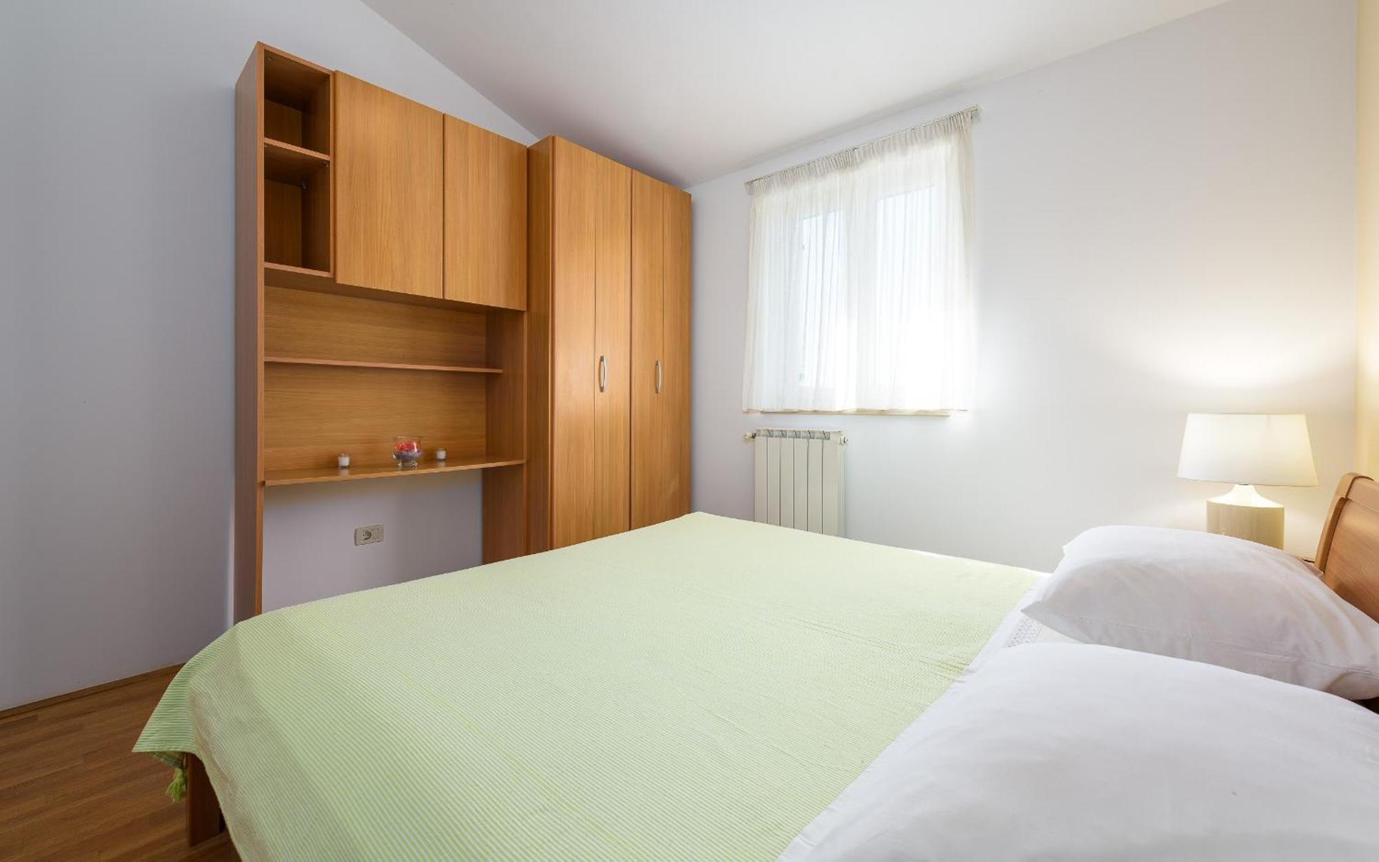 Apartment Family Friendly With A Swimming Pool Basanija, Umag - 3402