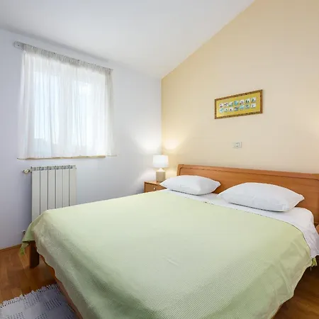 Family Friendly Apartments With A Swimming Pool Basanija, Umag - 3402 Savudrija Exterior photo