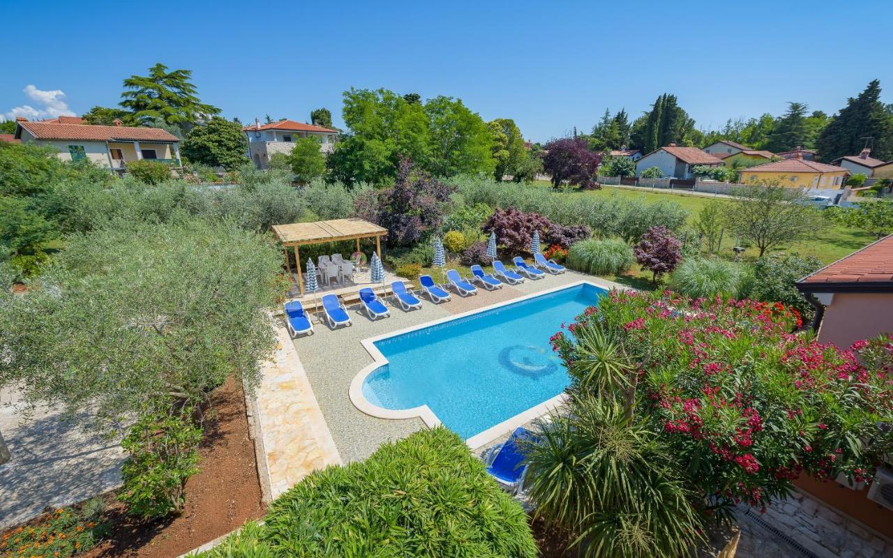 Family Friendly With A Swimming Pool Basanija, Umag - 3402