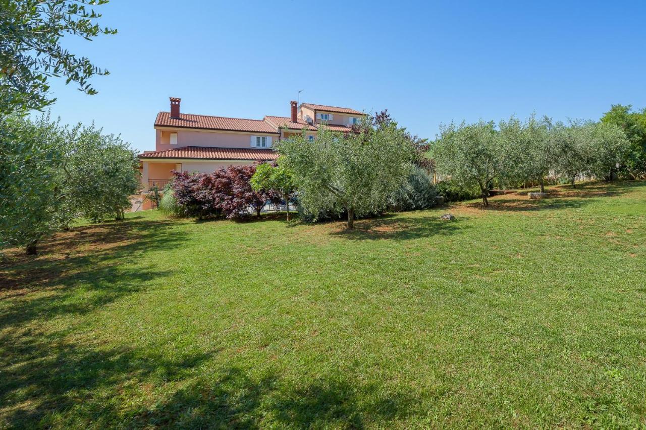 Apartman Family Friendly With A Swimming Pool Basanija, Umag - 3402 *